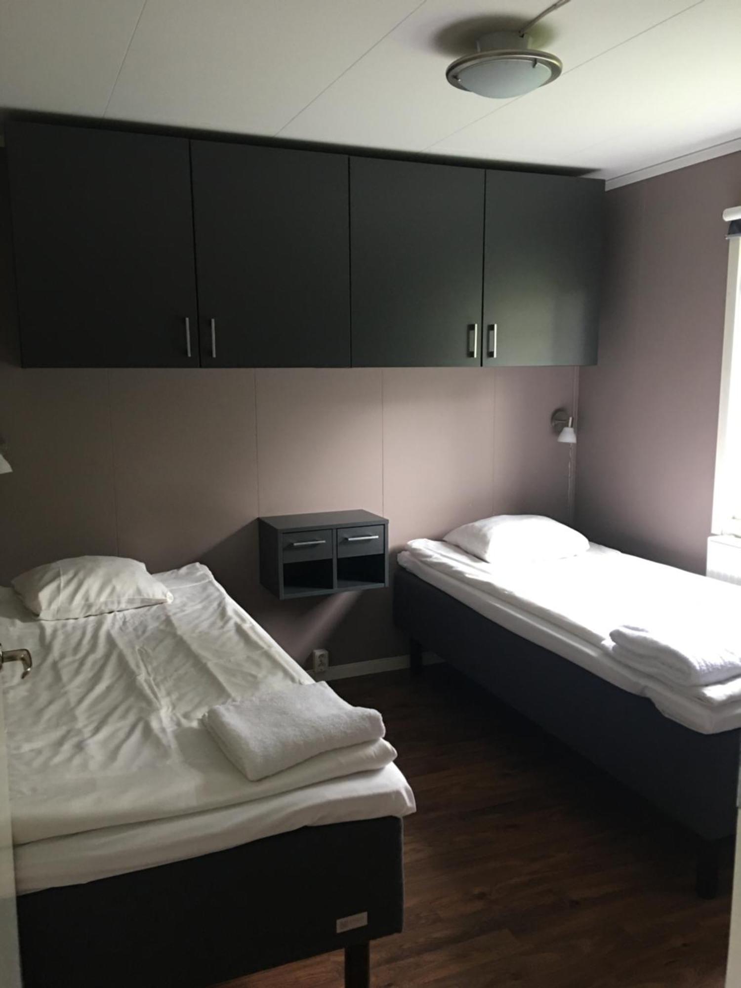 Land-Inn Motel Rosersberg Buitenkant foto