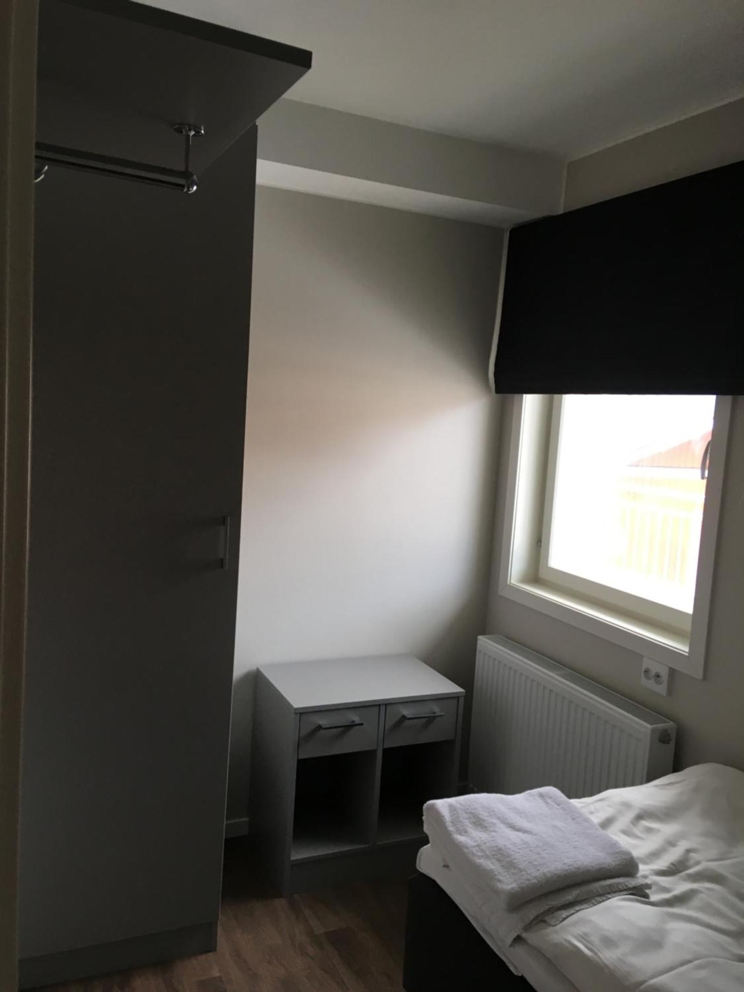 Land-Inn Motel Rosersberg Buitenkant foto