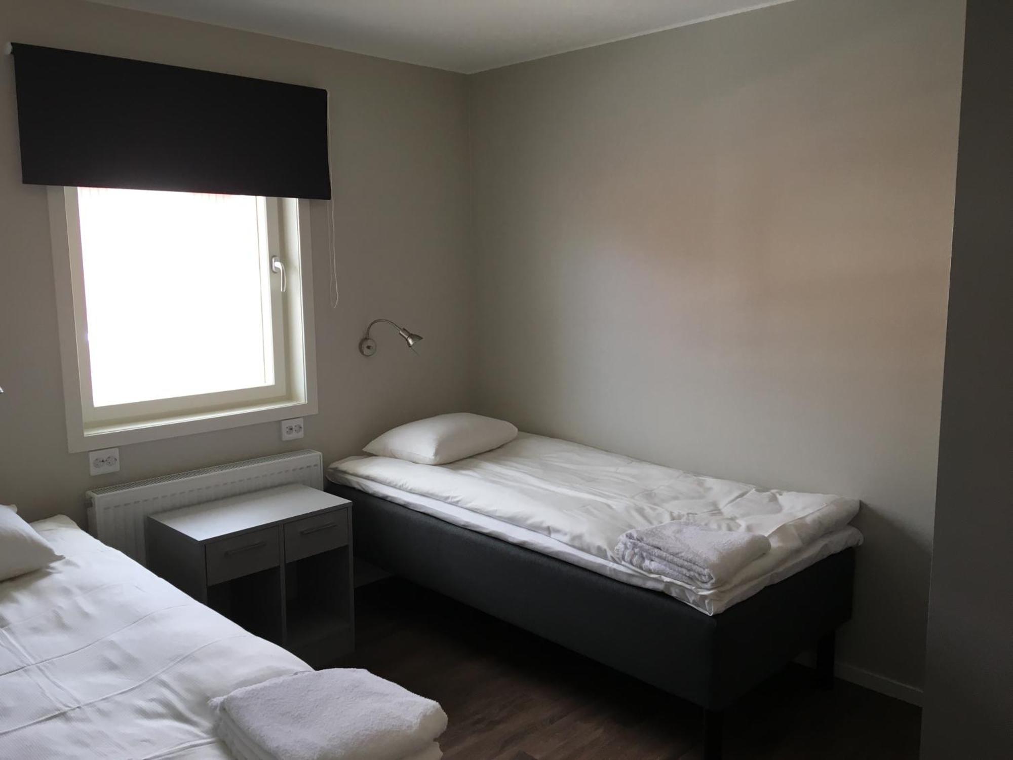 Land-Inn Motel Rosersberg Buitenkant foto